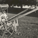 1920 Gro Mor Cultivator.
Engine B&S MODEL PB
Photo from Frank Held in North Carolina.